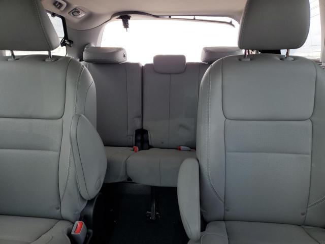 2020 TOYOTA SIENNA XLE