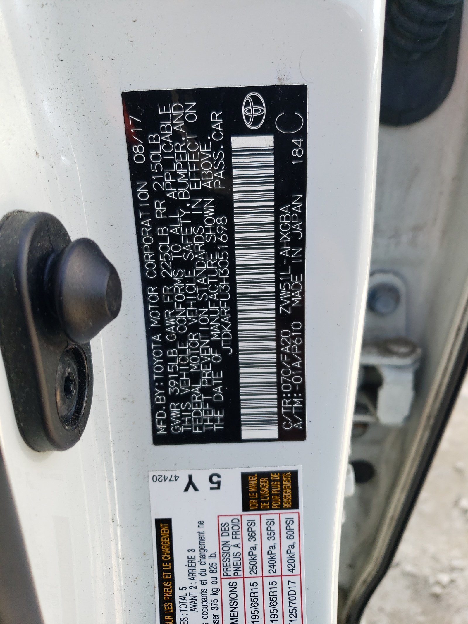 JTDKARFU3H3051698 2017 Toyota Prius