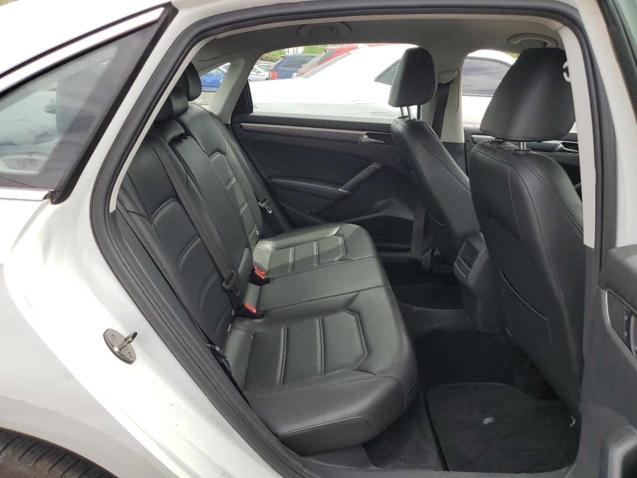 2017 Volkswagen Passat R-Line VIN: 1VWDT7A36HC082687 Lot: 51377084