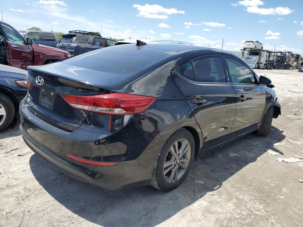 VIN 5NPD84LF1JH216218 2018 HYUNDAI ELANTRA no.3