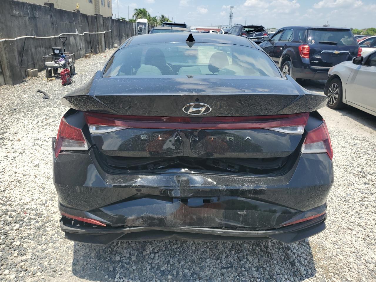 5NPLL4AG5MH040042 2021 Hyundai Elantra Se