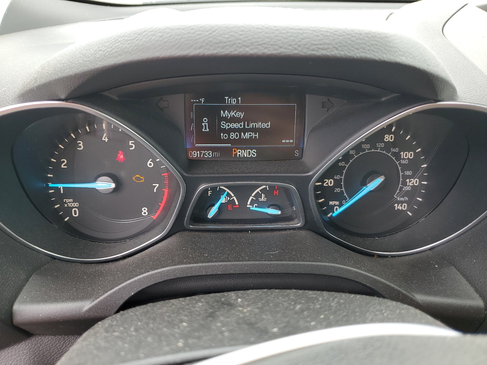 1FMCU0GD2JUD23322 2018 Ford Escape Se