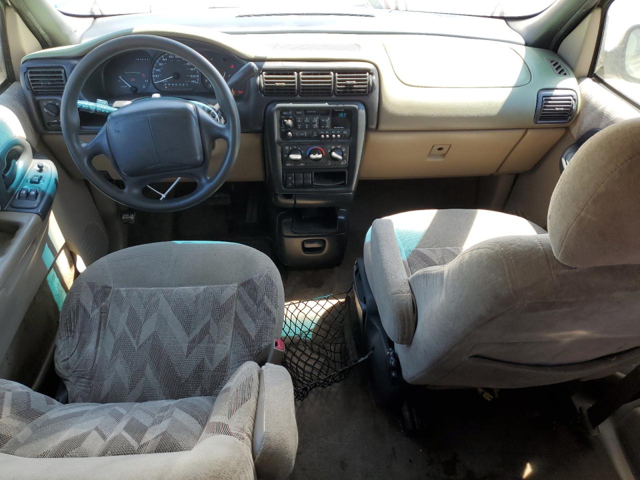 1998 Chevrolet Venture VIN: 1GNDU06E9WD158192 Lot: 53816354