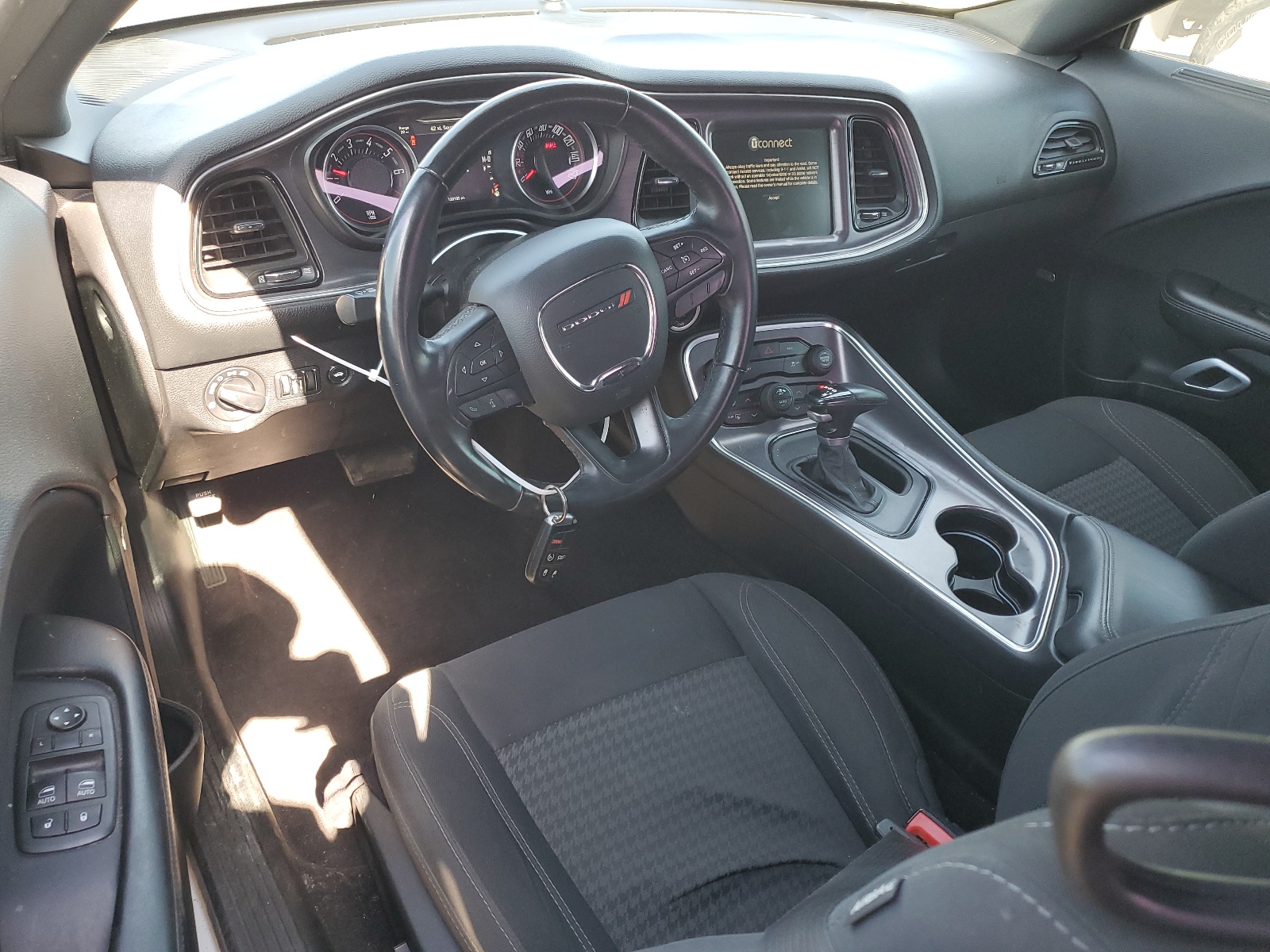 2C3CDZAG7GH353914 2016 Dodge Challenger Sxt