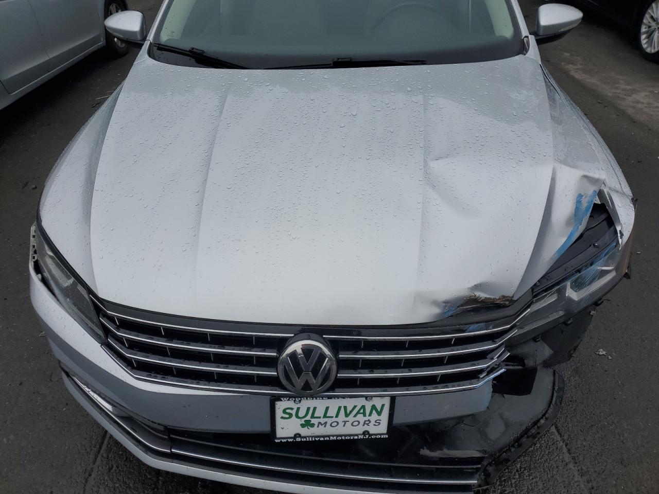 2018 Volkswagen Passat Se VIN: 1VWBA7A31JC015689 Lot: 53689414