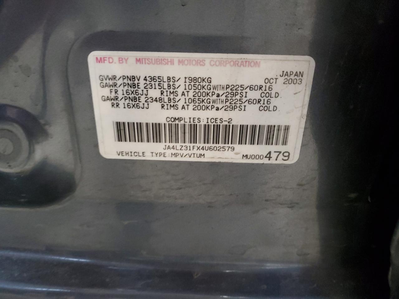 JA4LZ31FX4U602579 2004 Mitsubishi Outlander Ls