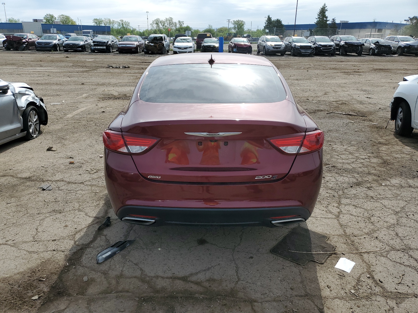 1C3CCCDG3FN683552 2015 Chrysler 200 S