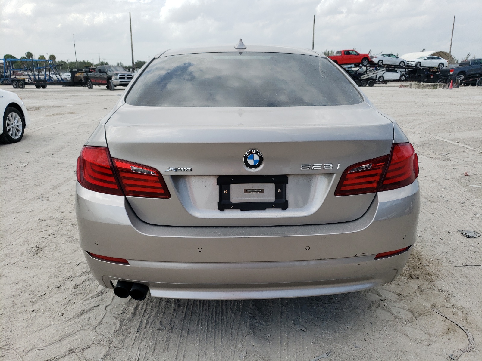 WBAXH5C58DD113993 2013 BMW 528 Xi