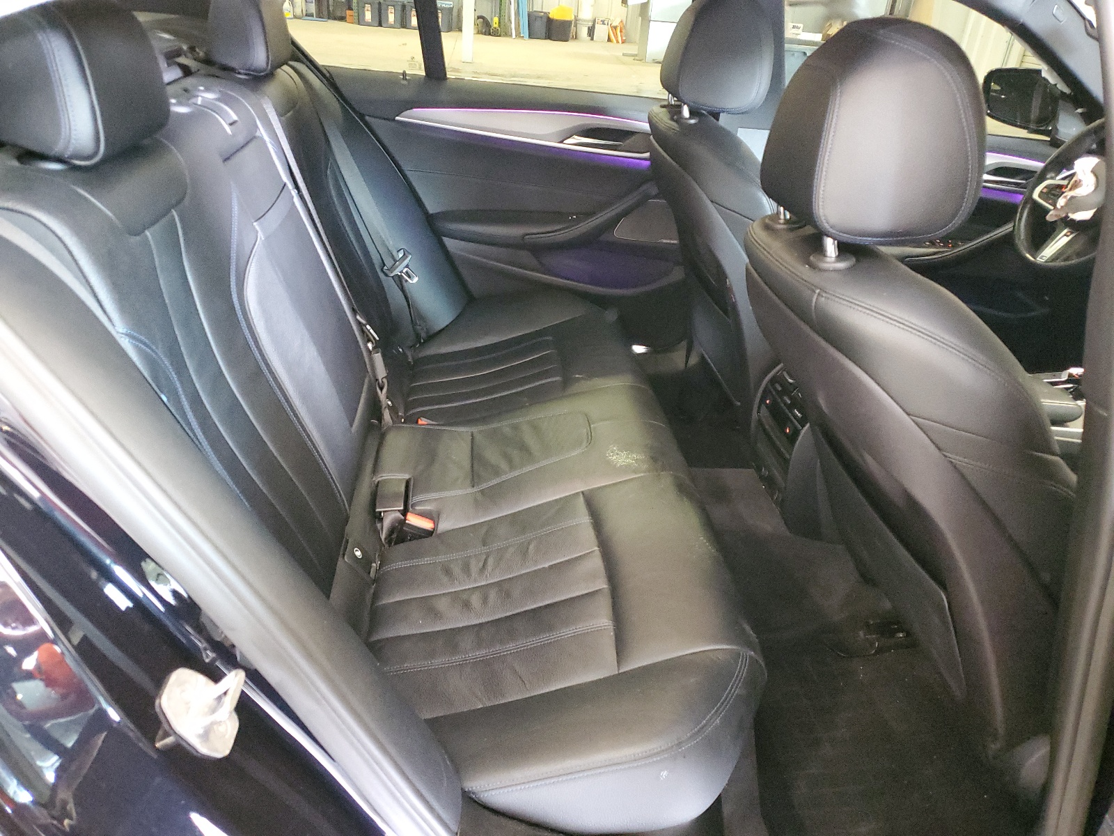 WBAJE7C3XHG890589 2017 BMW 540 Xi