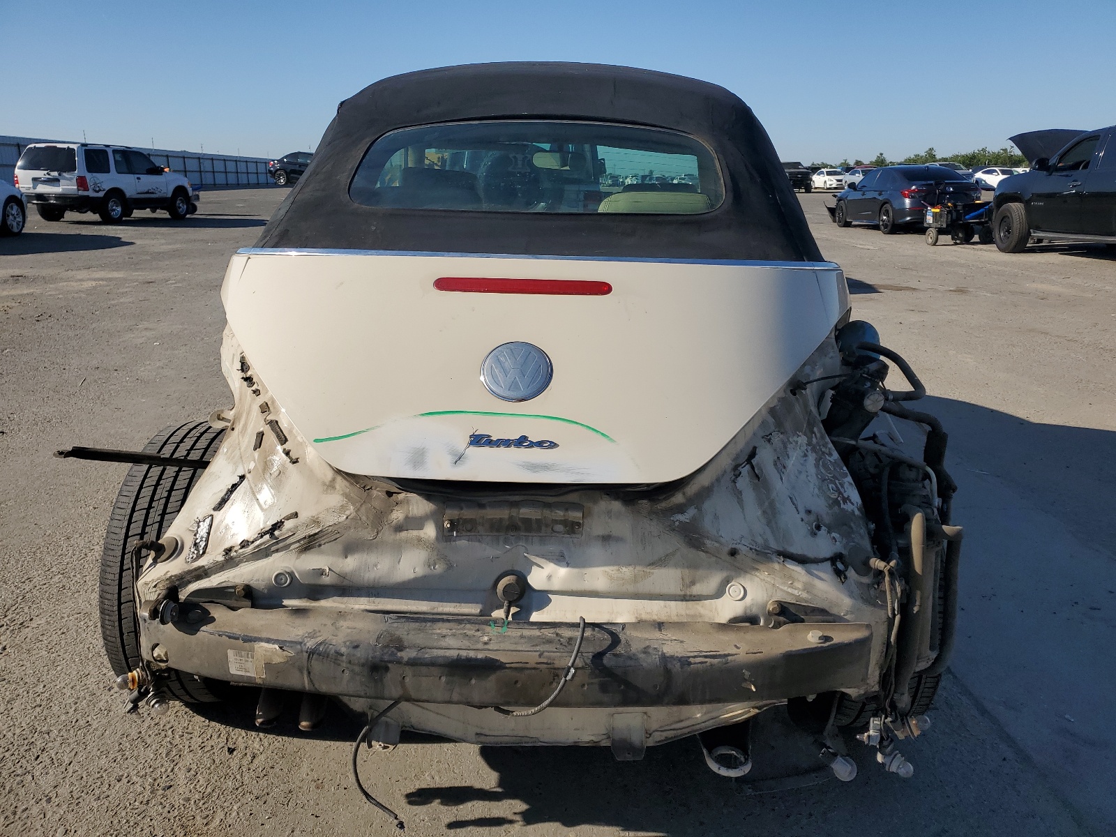 3VWCD31Y94M346443 2004 Volkswagen New Beetle Gls