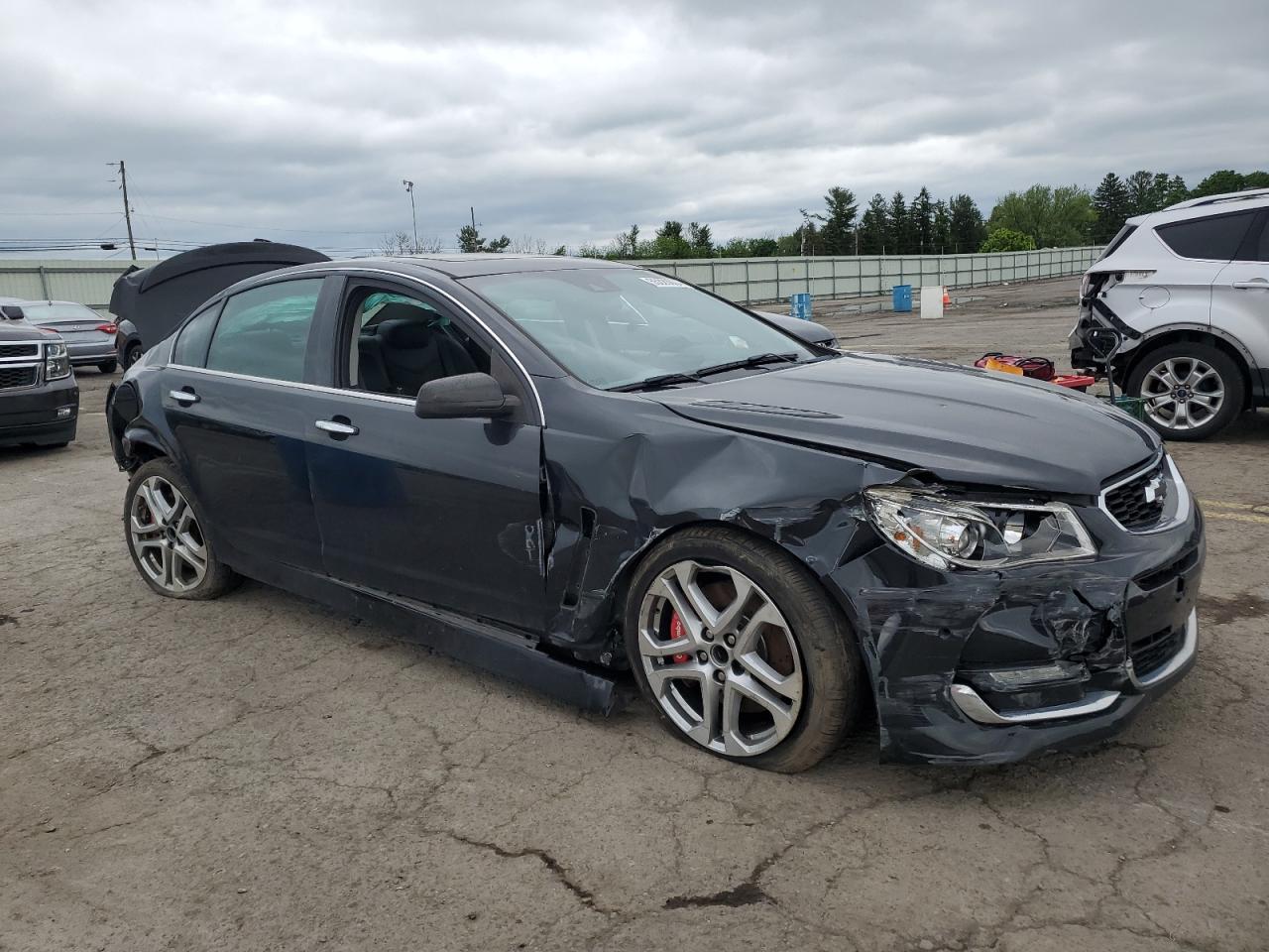 VIN 6G3F25RW5GL210761 2016 CHEVROLET SS no.4