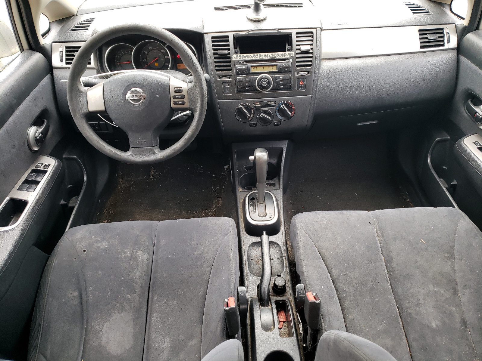 3N1BC11E78L417777 2008 Nissan Versa S