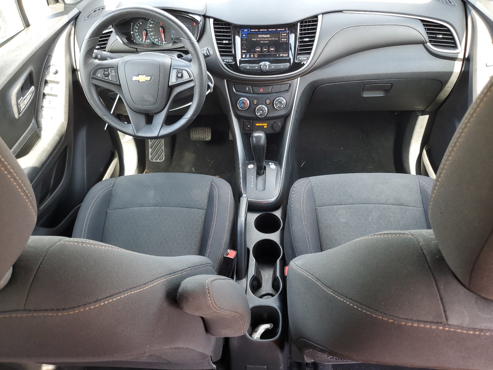 3GNCJKSB9LL333770 2020 Chevrolet Trax Ls