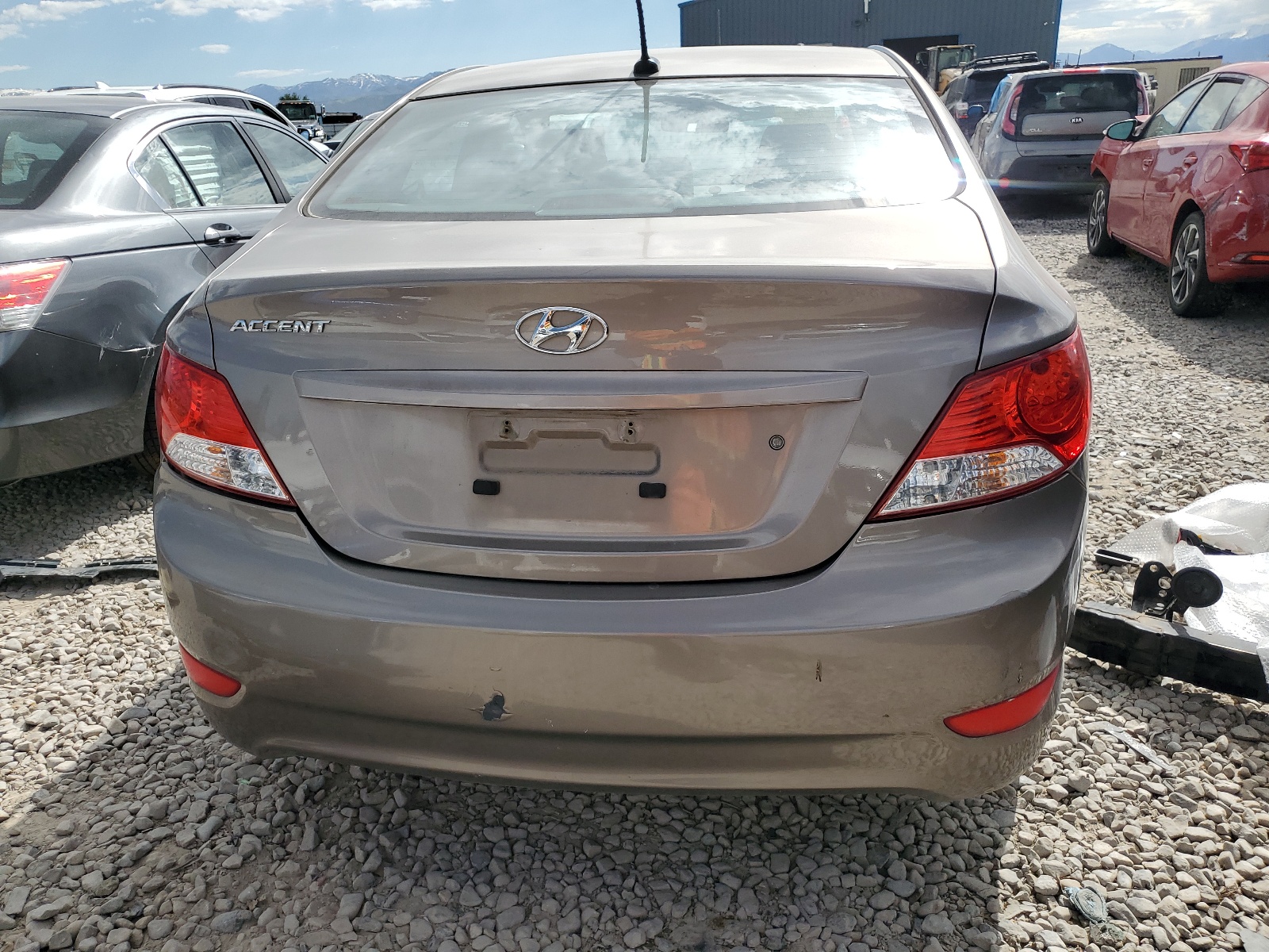 KMHCT4AE0DU317633 2013 Hyundai Accent Gls