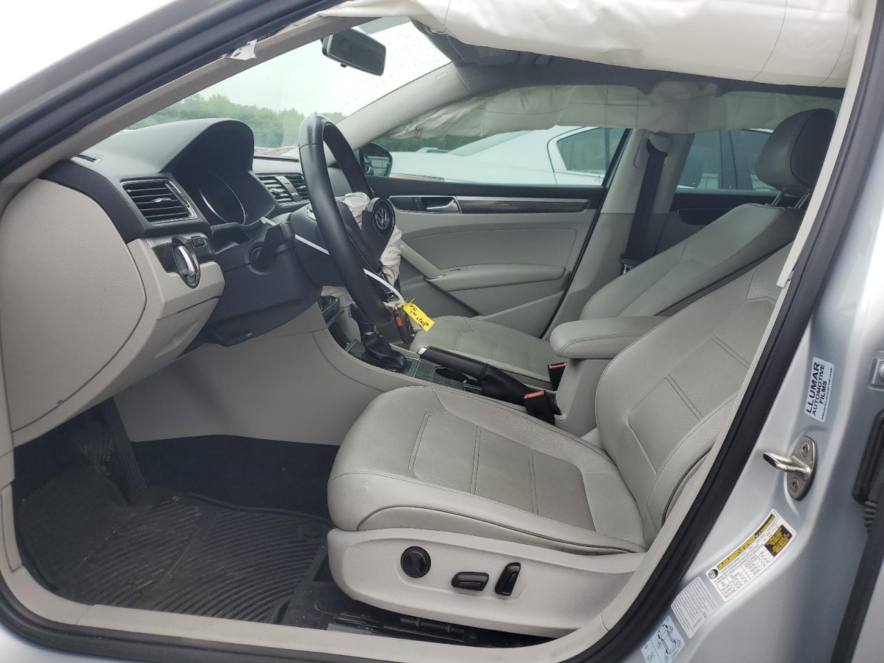 2018 Volkswagen Passat Se VIN: 1VWBA7A31JC015689 Lot: 53689414