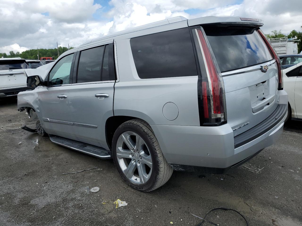 VIN 1GYS4BKJ9JR225233 2018 CADILLAC ESCALADE no.2