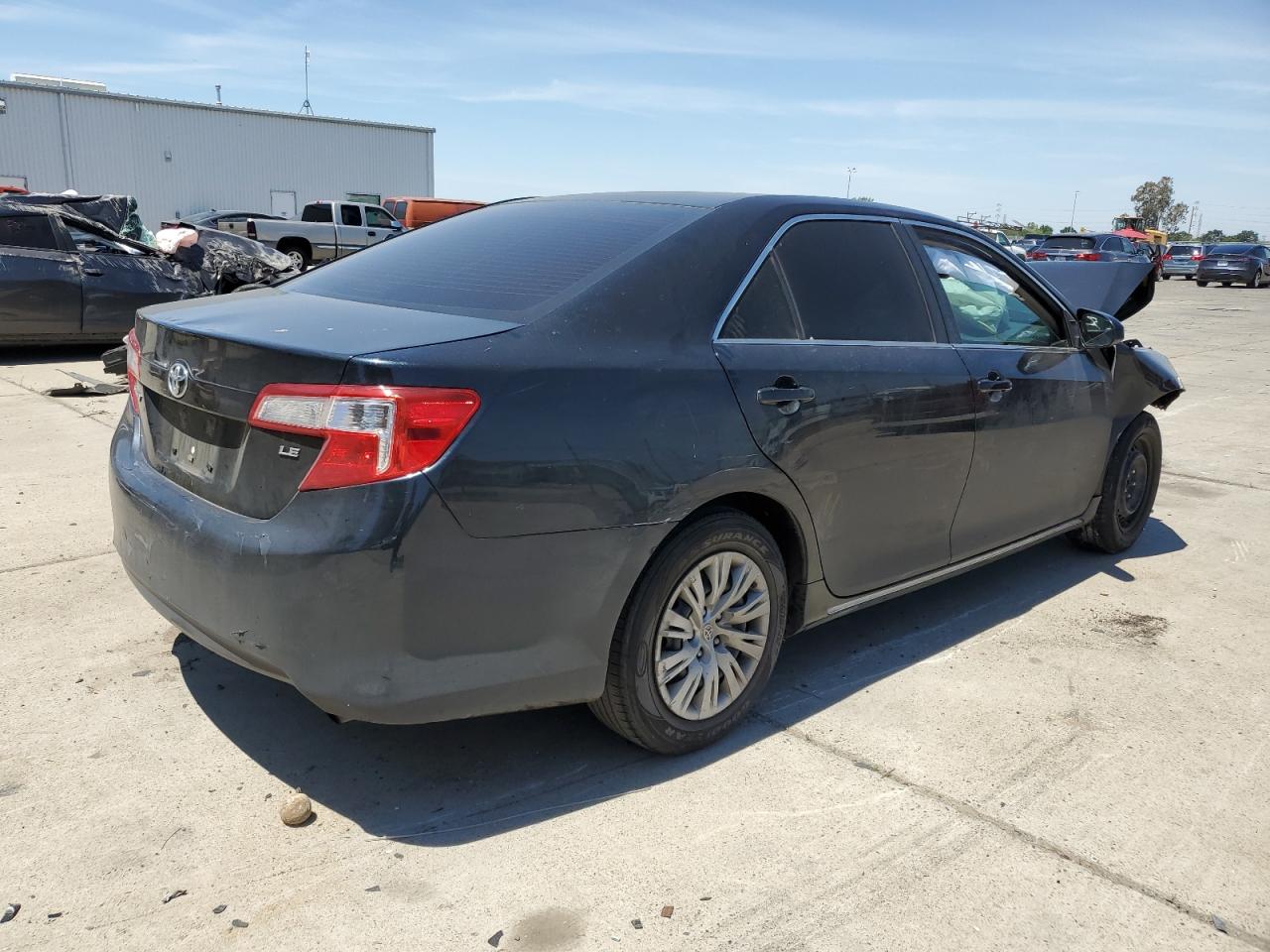 VIN 4T4BF1FK1DR274944 2013 TOYOTA CAMRY no.3