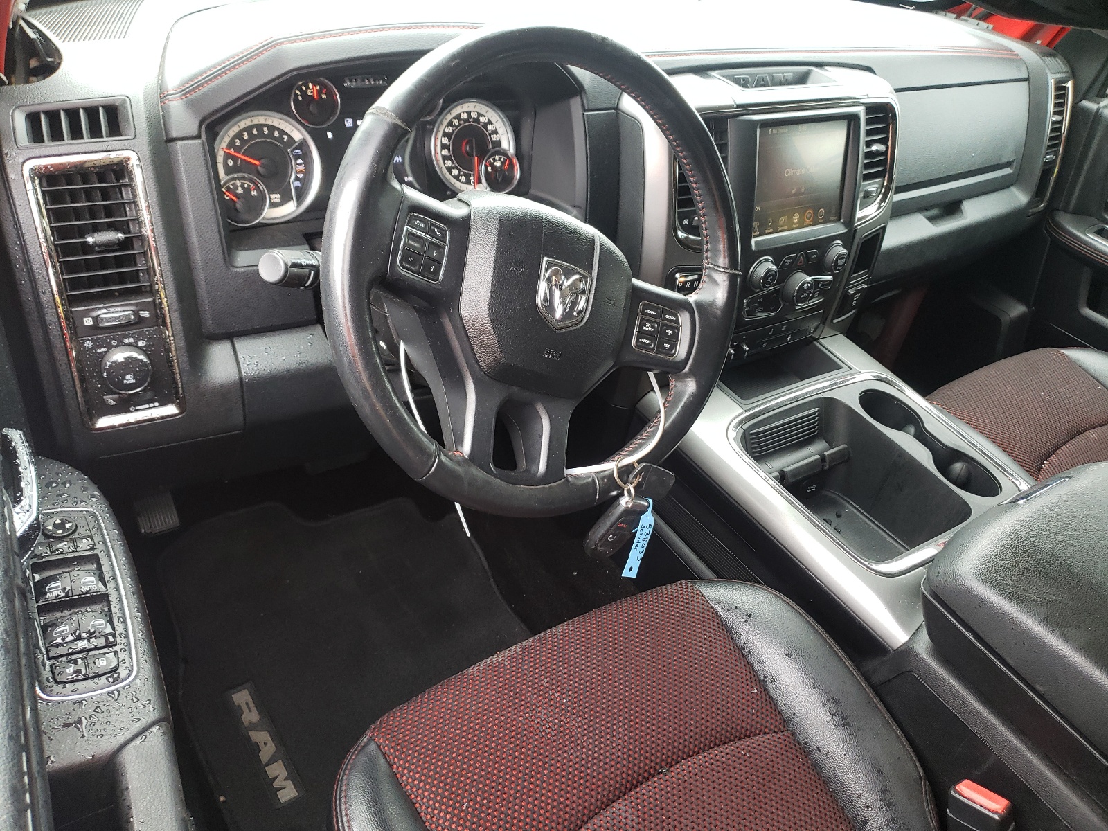 1C6RR7MTXGS224067 2016 Ram 1500 Sport