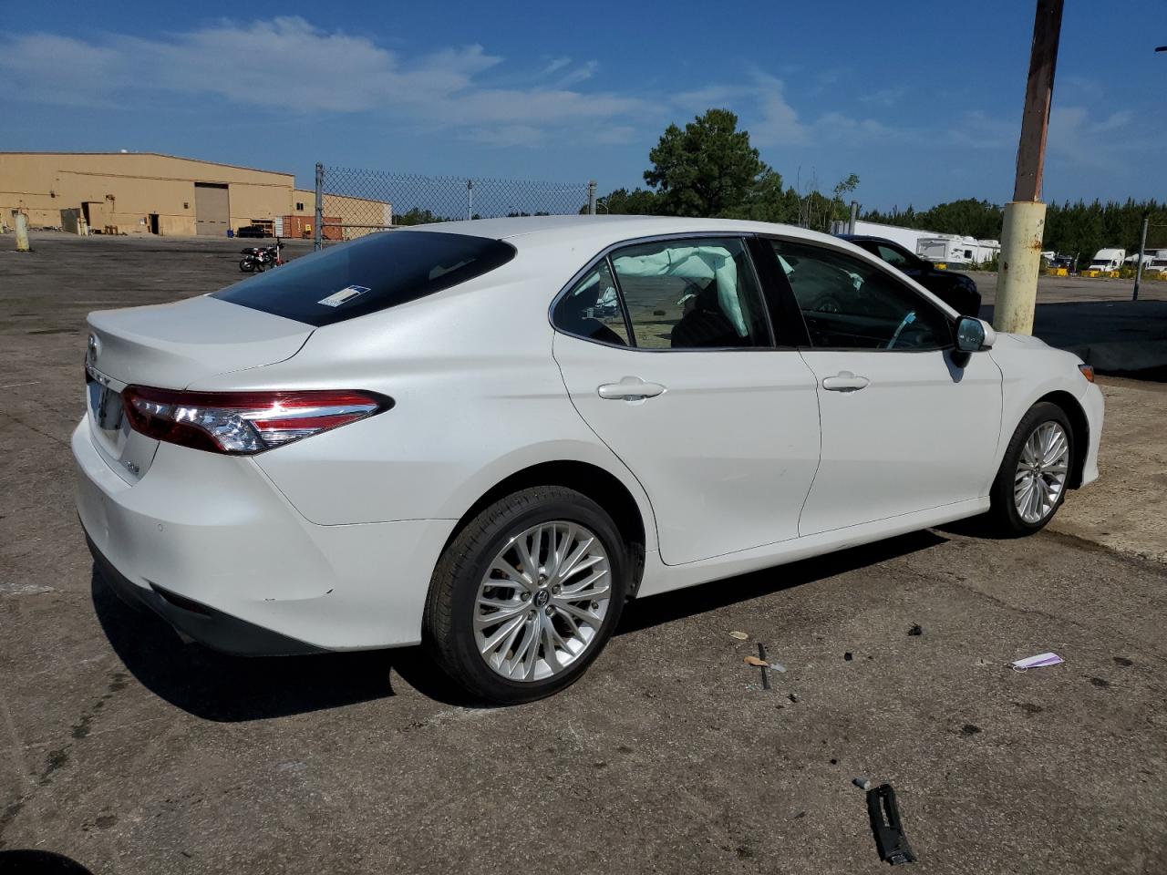 2018 Toyota Camry - Image 3