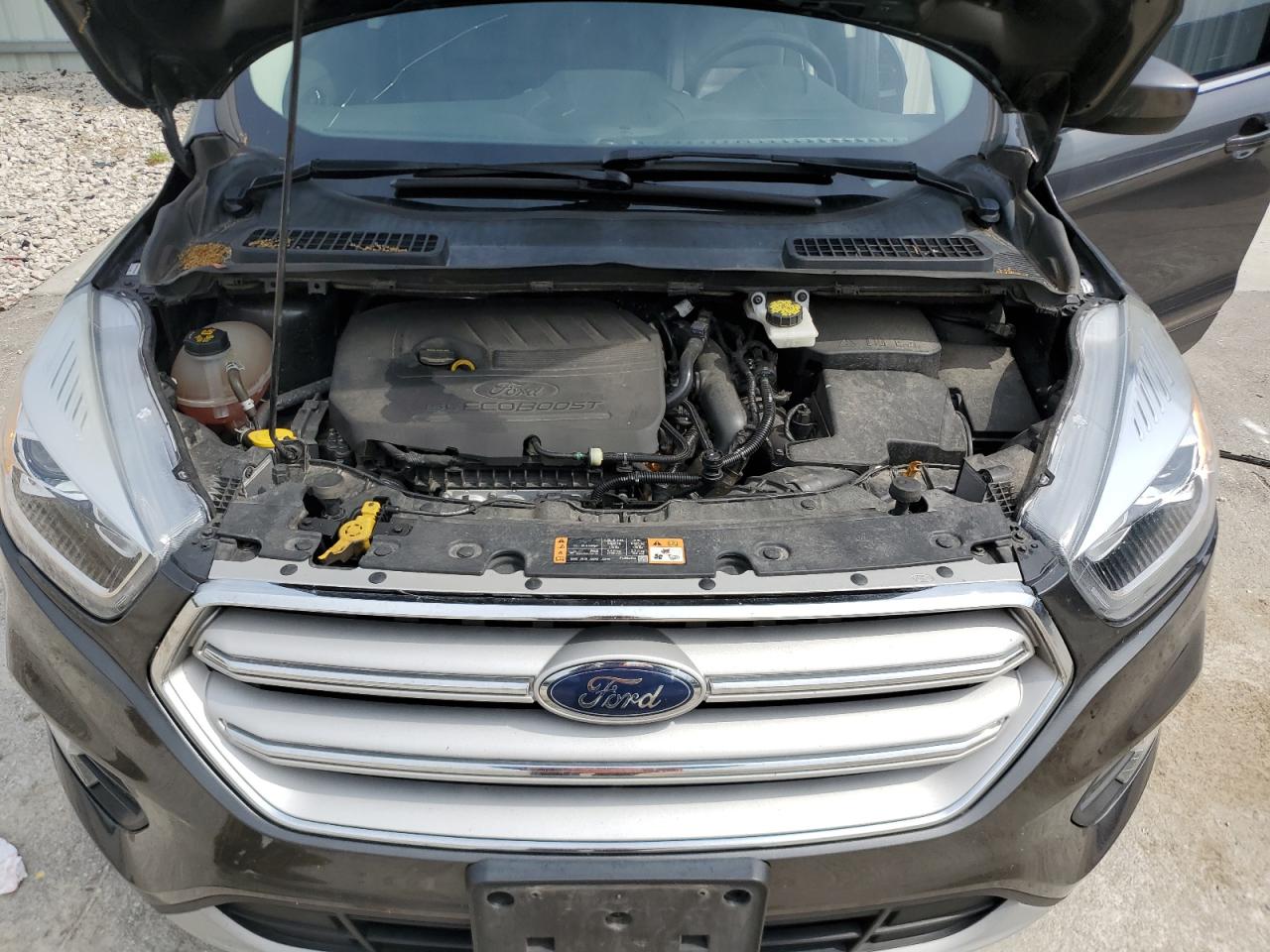 1FMCU9HD3JUC70455 2018 Ford Escape Sel