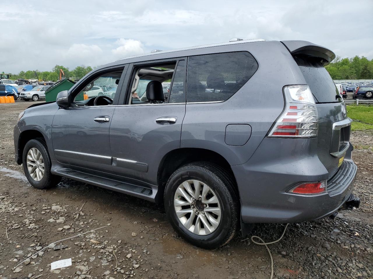 JTJBM7FX7F5102088 2015 LEXUS GX - Image 2