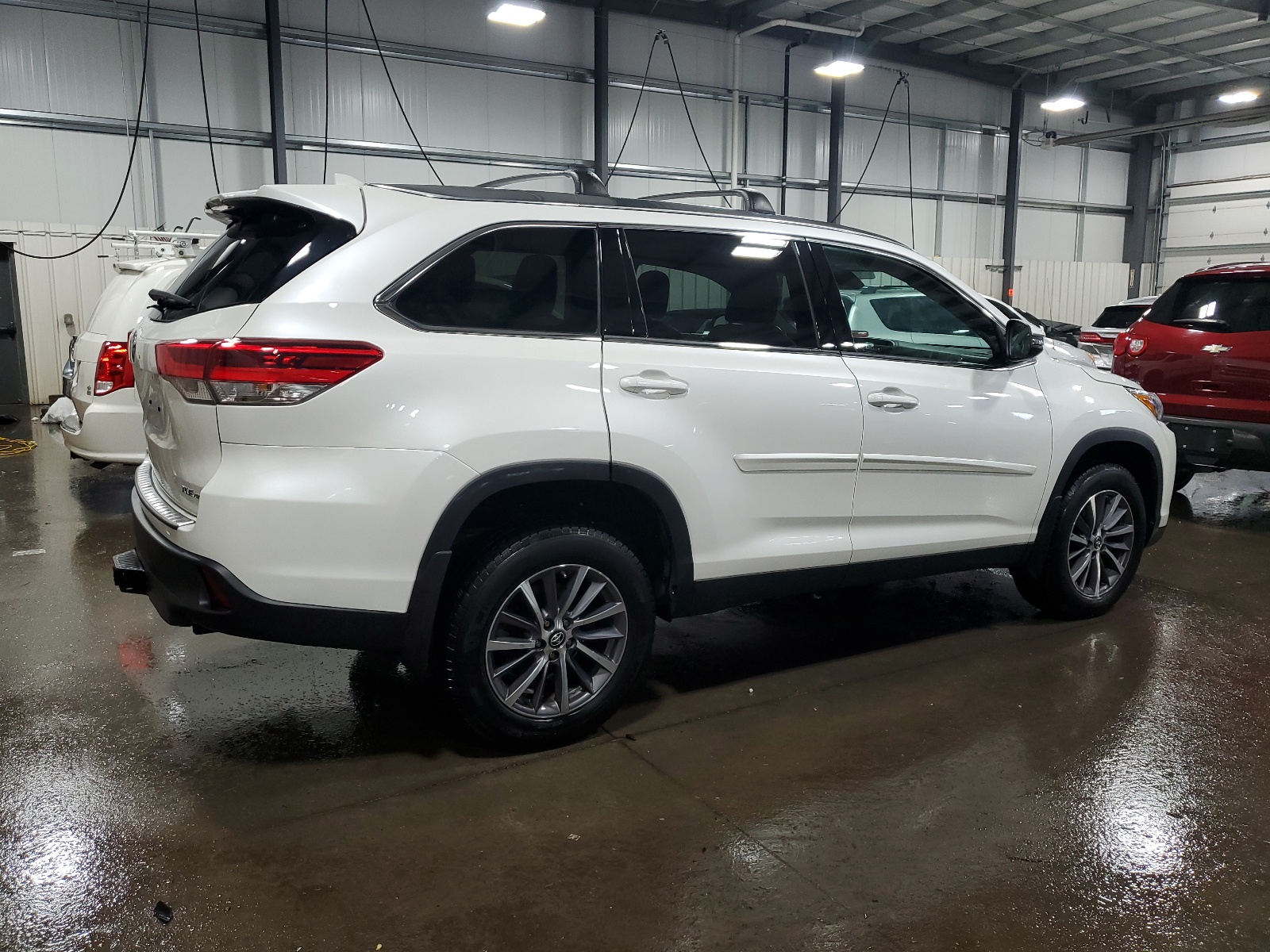 2019 Toyota Highlander Se vin: 5TDJZRFH3KS947206