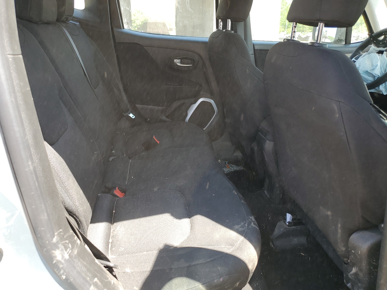 ZACCJBAH2JPH43989 2018 Jeep Renegade Sport