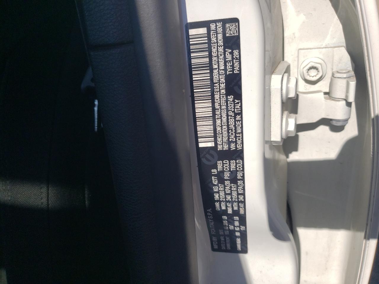 ZACCJABB7JPJ32745 2018 Jeep Renegade Latitude