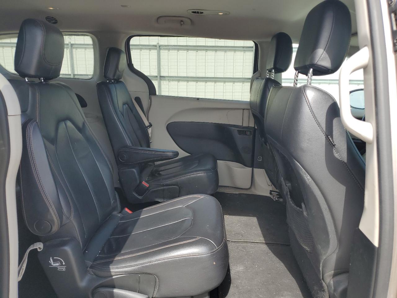 2017 Chrysler Pacifica Touring L VIN: 2C4RC1BG6HR788301 Lot: 56608164