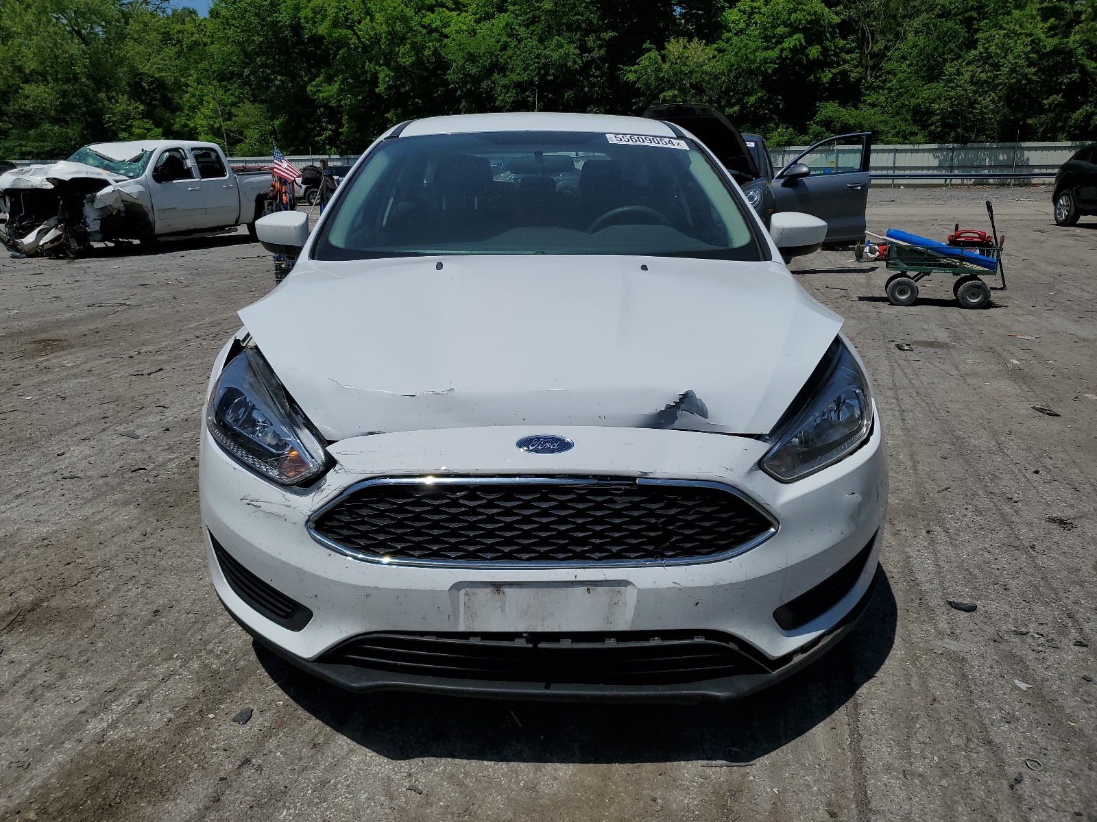 2018 Ford Focus Se vin: 1FADP3K23JL257723