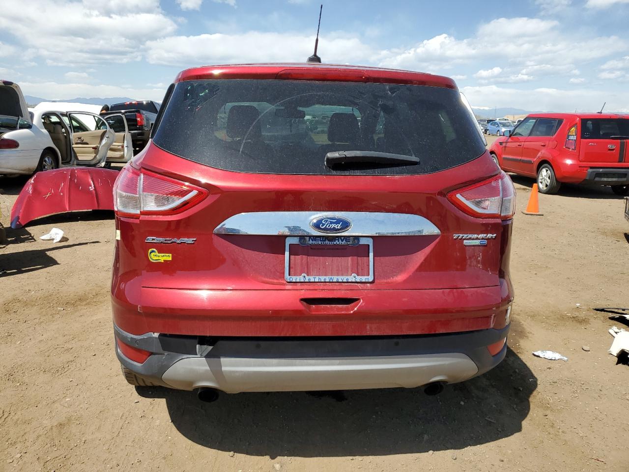 1FMCU9J93FUB94460 2015 Ford Escape Titanium