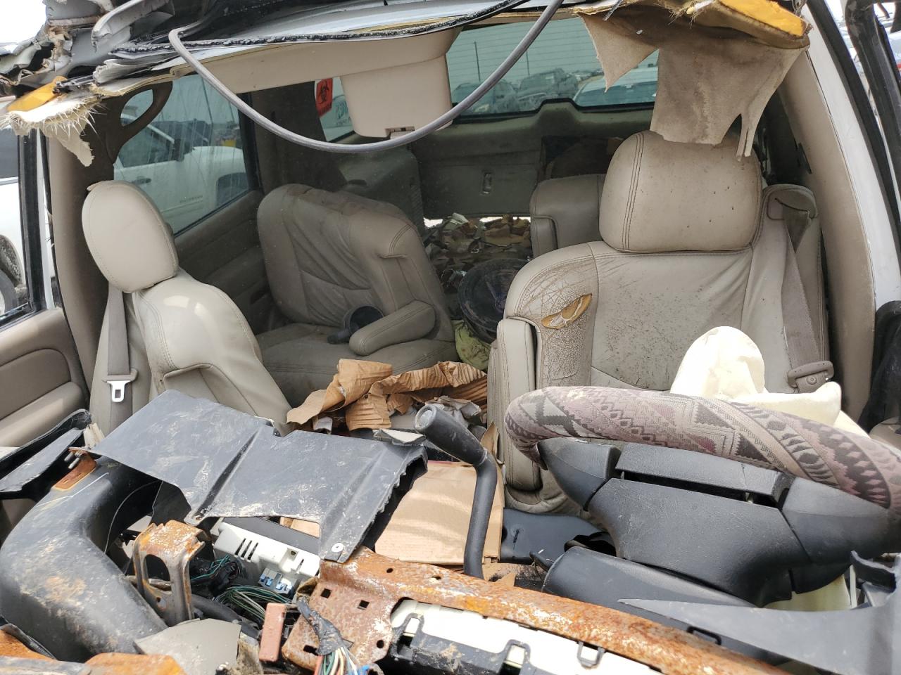 2005 Chevrolet Tahoe C1500 VIN: 1GNEC13T35R119650 Lot: 55723034