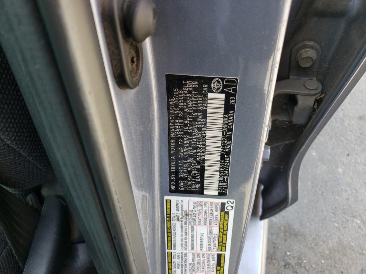 2005 Toyota Corolla Matrix Xr VIN: 2T1KR30E35C498218 Lot: 56237774