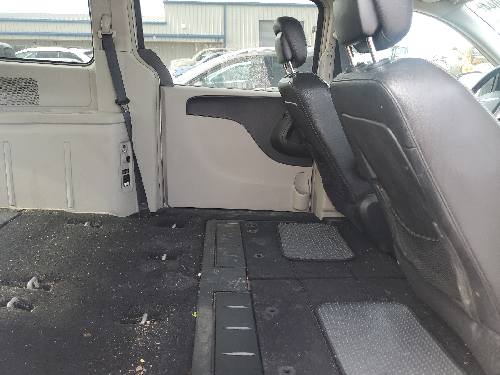 2C4RC1BG1DR689895 2013 Chrysler Town & Country Touring