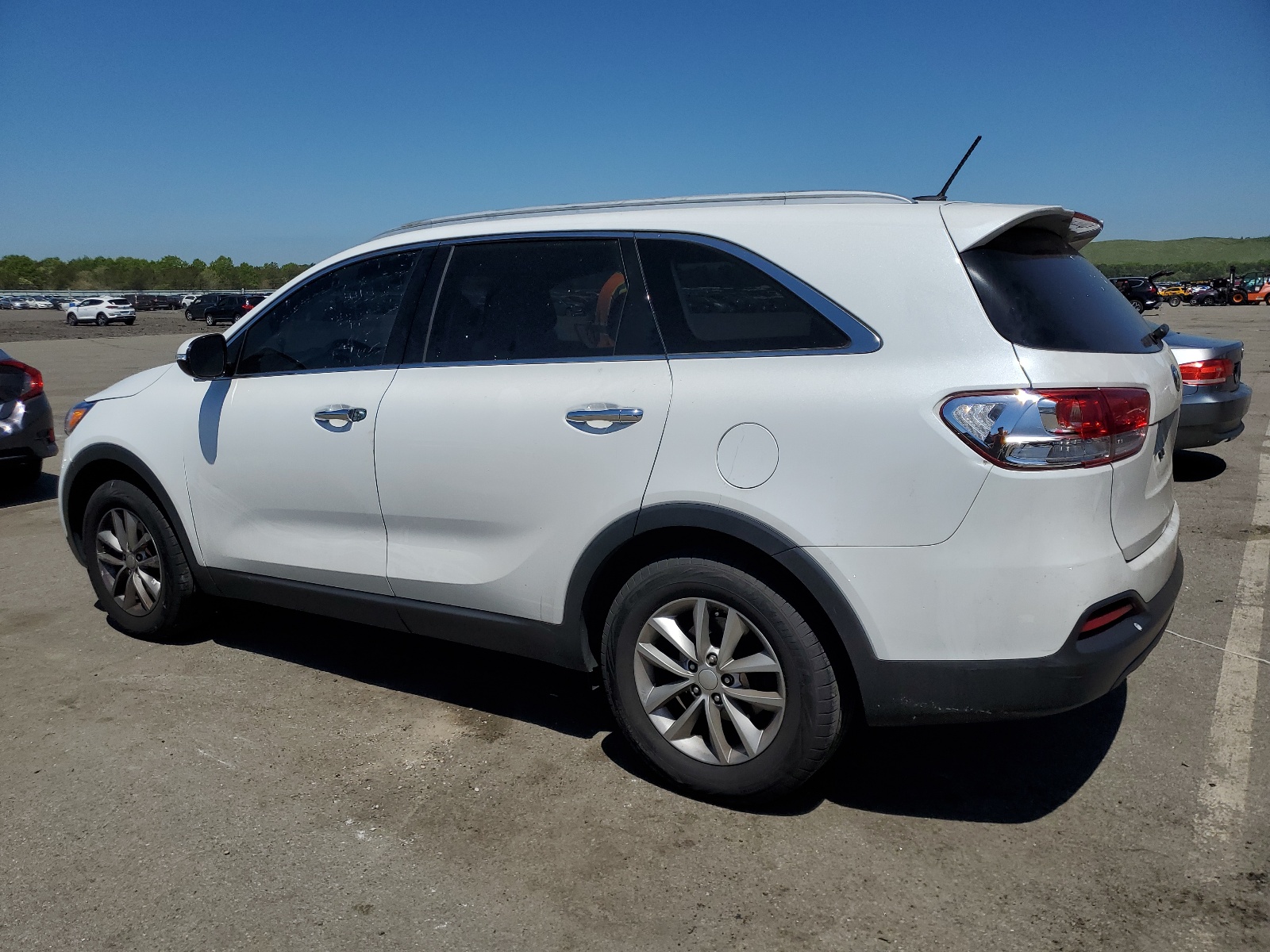 2016 Kia Sorento Lx vin: 5XYPGDA36GG104622