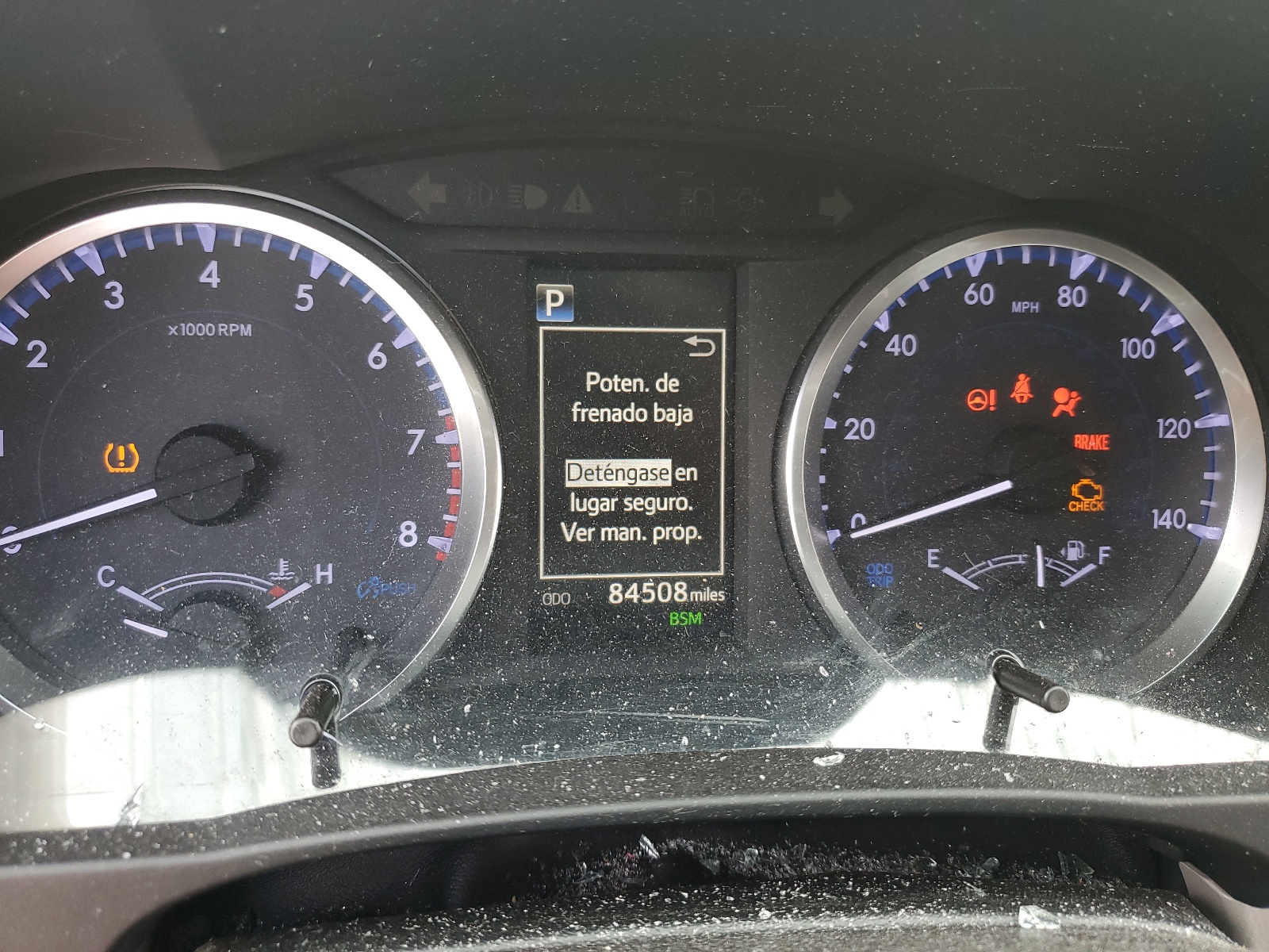 5TDZZRFH5KS295000 2019 Toyota Highlander Le