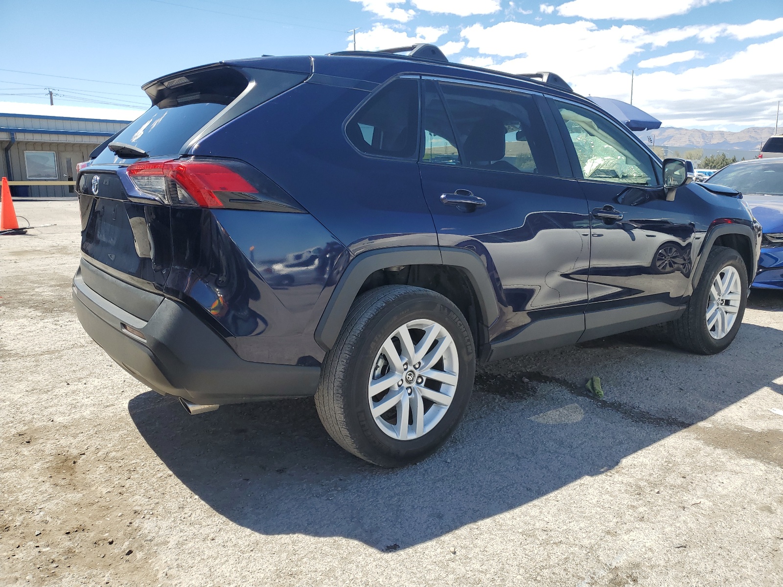 2019 Toyota Rav4 Xle Premium vin: JTMC1RFVXKD508800