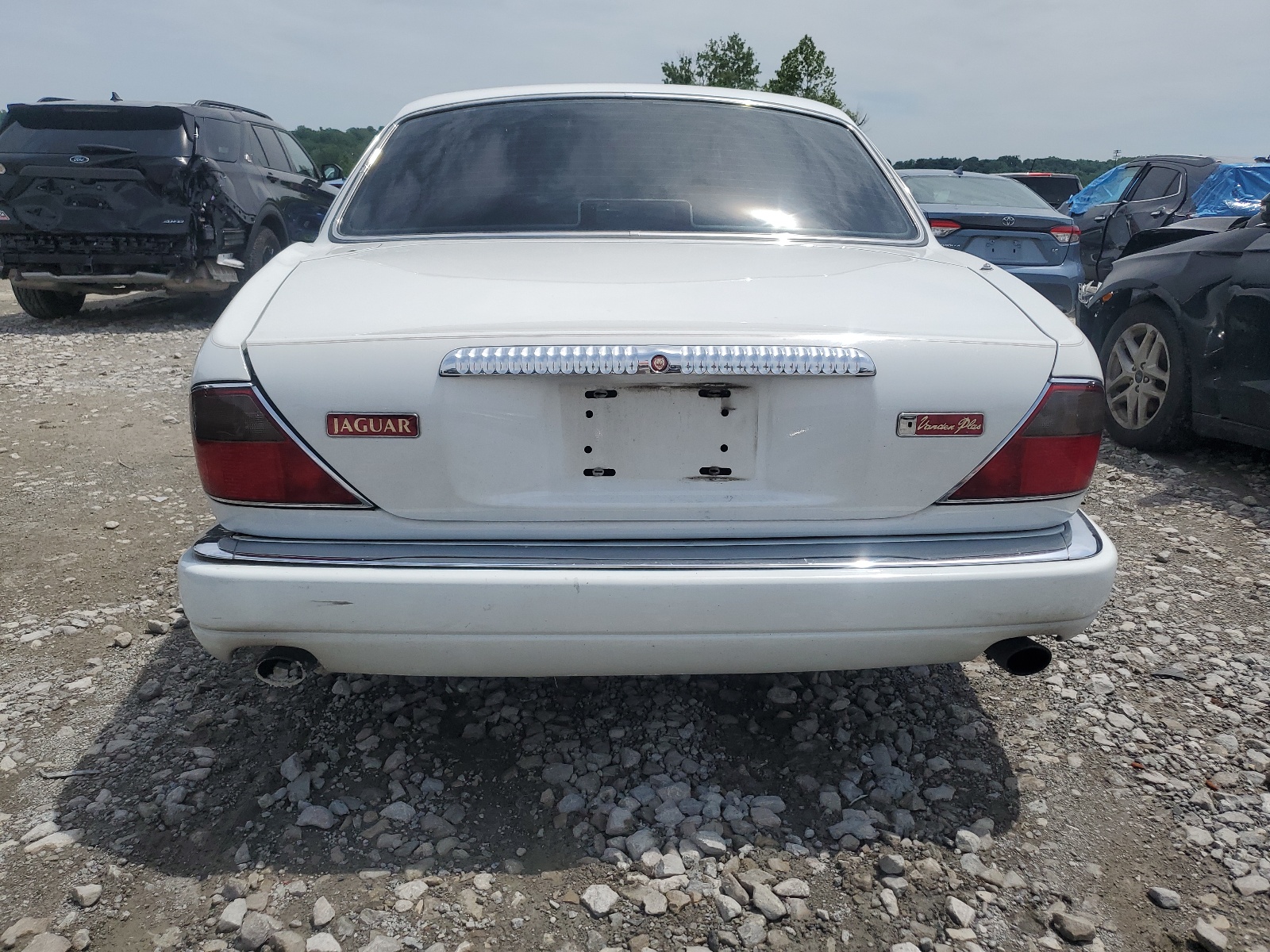 SAJKX6740TC763057 1996 Jaguar Vandenplas