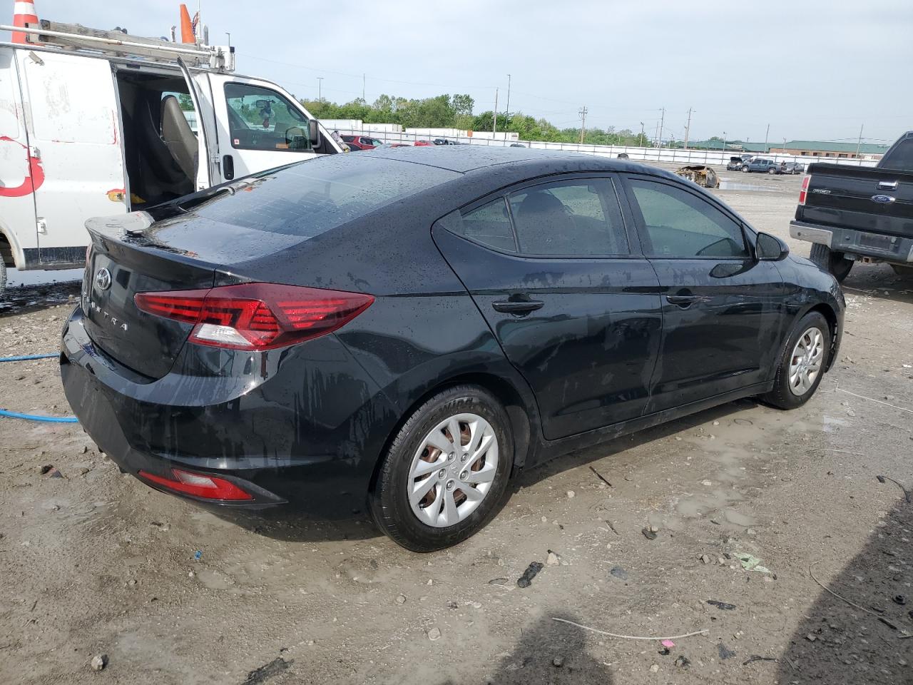 VIN 5NPD74LF3KH411709 2019 HYUNDAI ELANTRA no.3