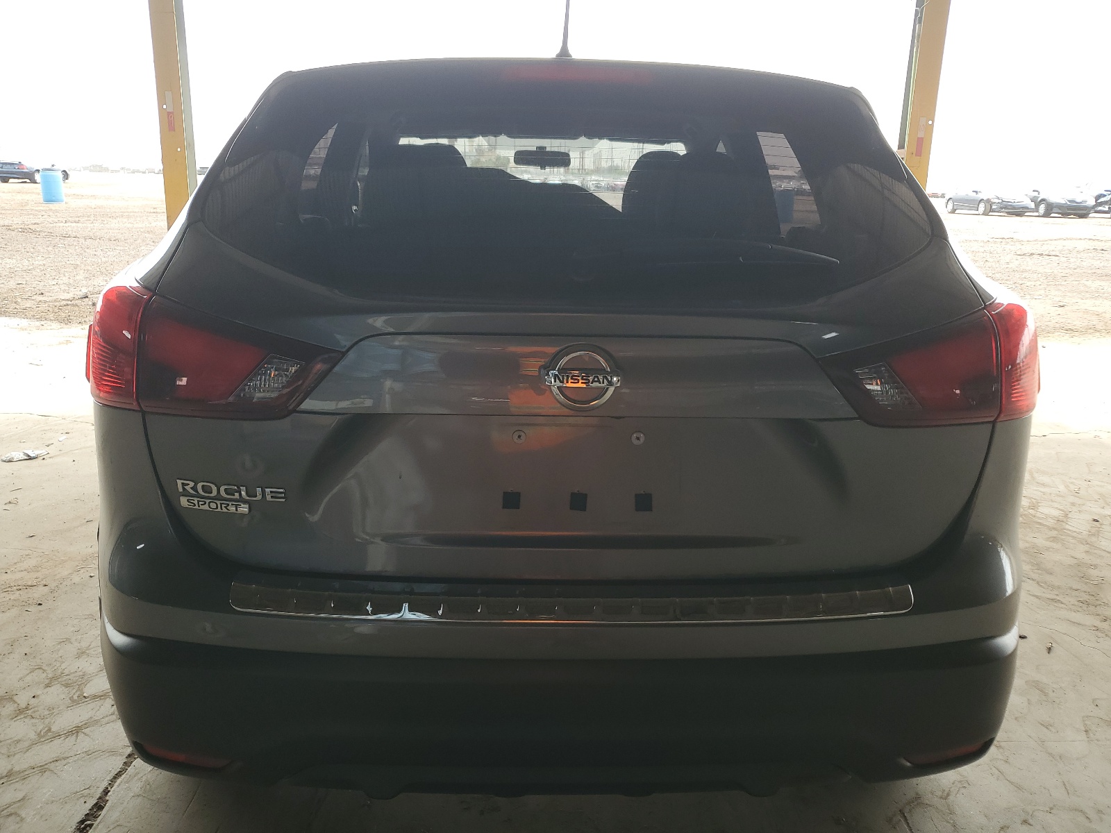 JN1BJ1CP4JW188155 2018 Nissan Rogue Sport S