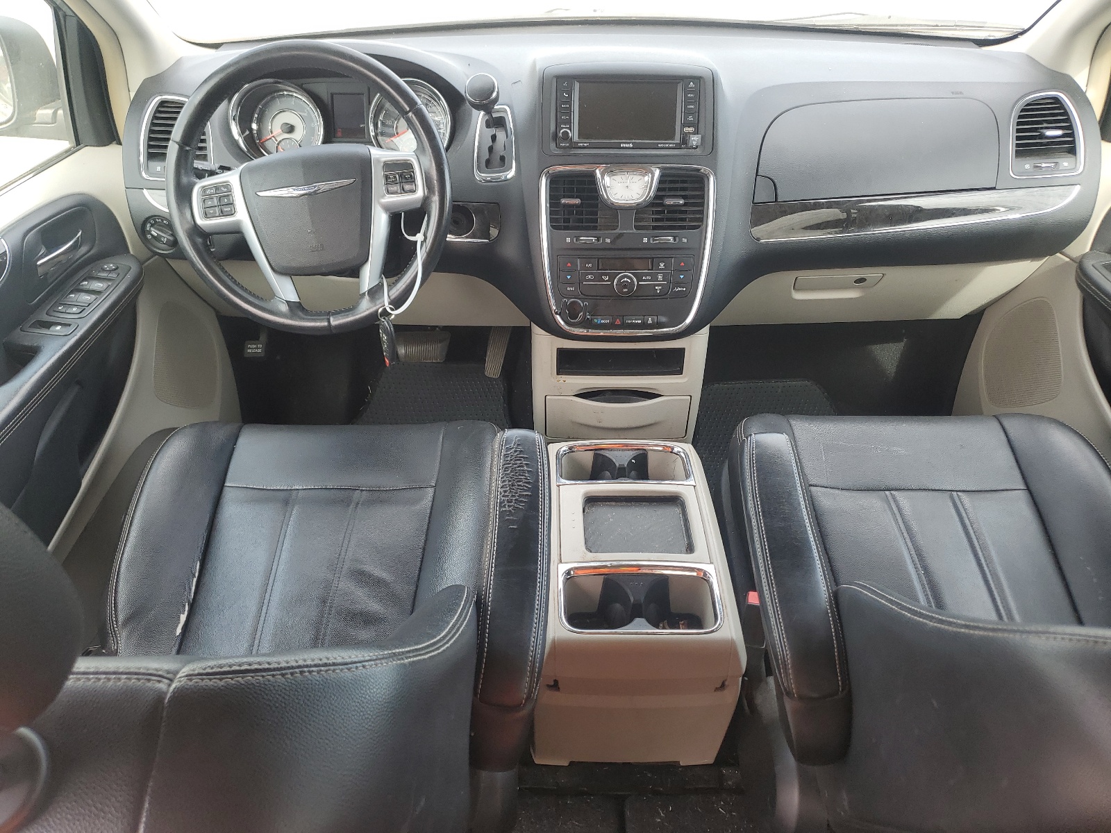 2C4RC1BG1DR689895 2013 Chrysler Town & Country Touring