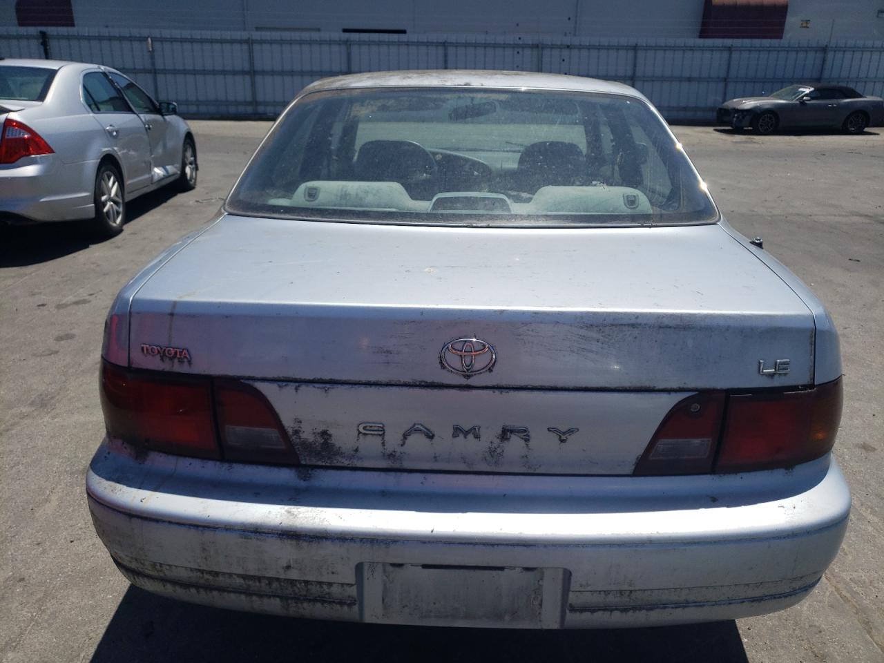 4T1BG12K4TU743021 1996 Toyota Camry Dx