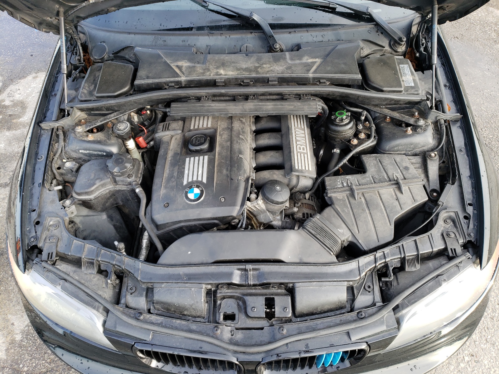 WBAUP7C53AVK76915 2010 BMW 128 I