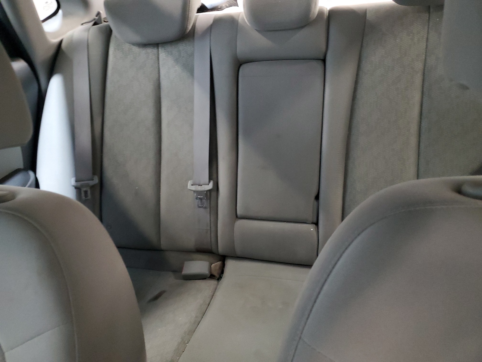 KMHDU4AD6AU936242 2010 Hyundai Elantra Blue