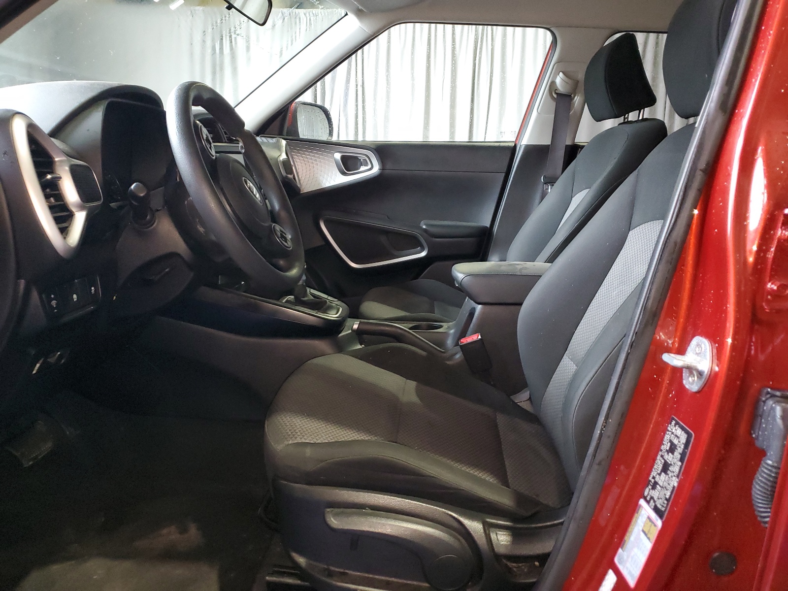 KNDJ23AU9L7118576 2020 Kia Soul Lx