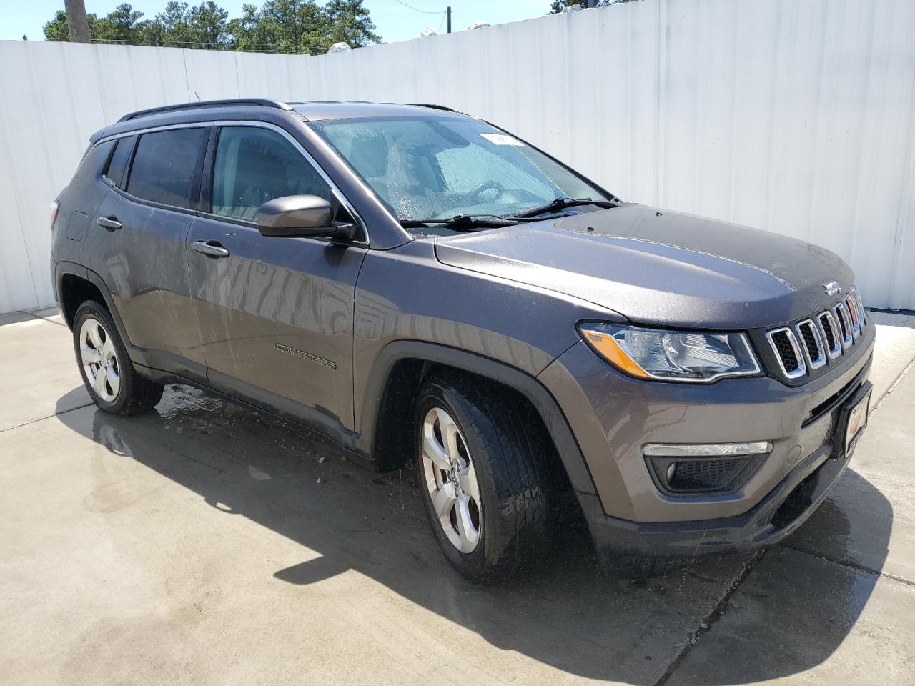 2018 Jeep Compass Latitude VIN: 3C4NJDBB6JT307167 Lot: 56923624