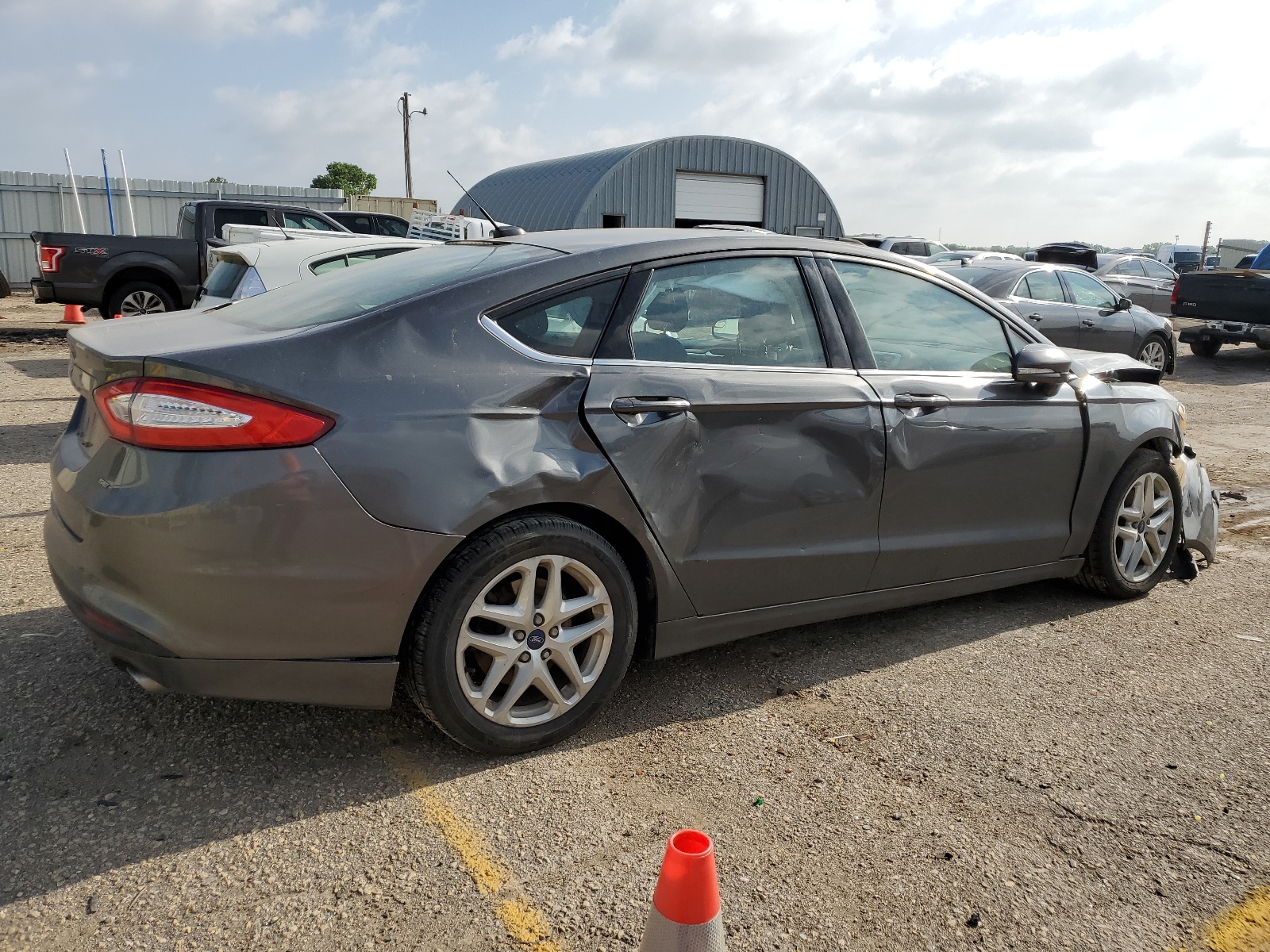 3FA6P0H74FR143958 2015 Ford Fusion Se