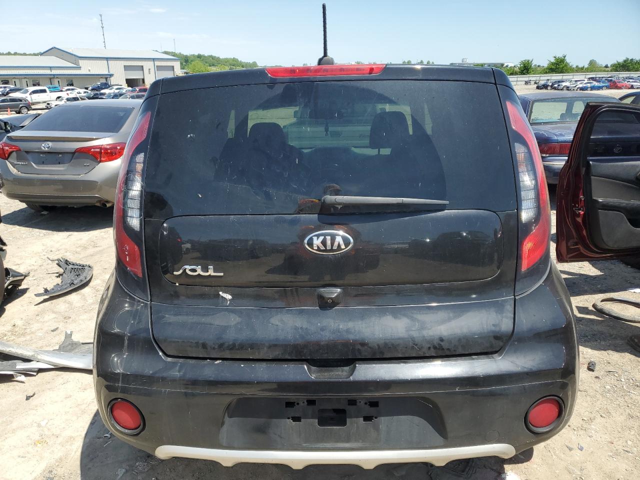 KNDJP3A54H7440978 2017 Kia Soul +