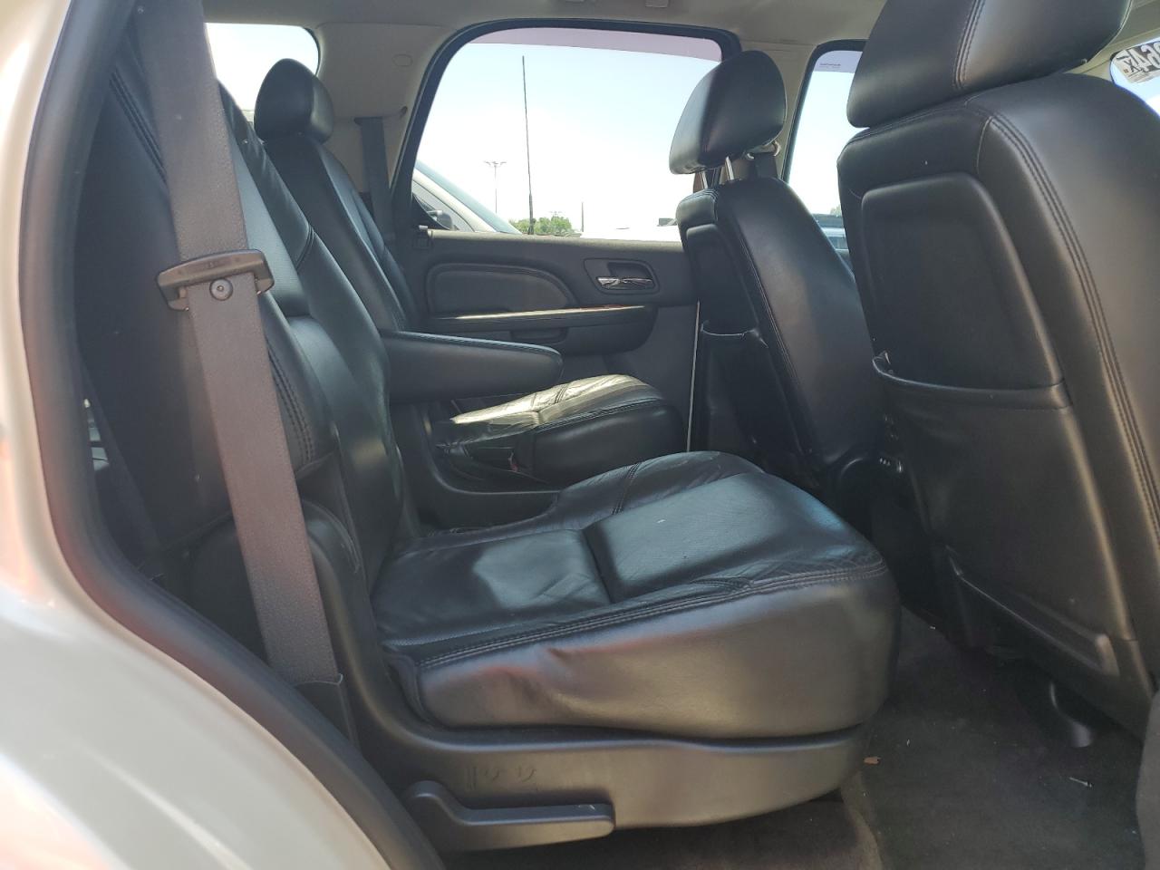 2010 Cadillac Escalade Premium VIN: 1GYUKCEF4AR161291 Lot: 54003364