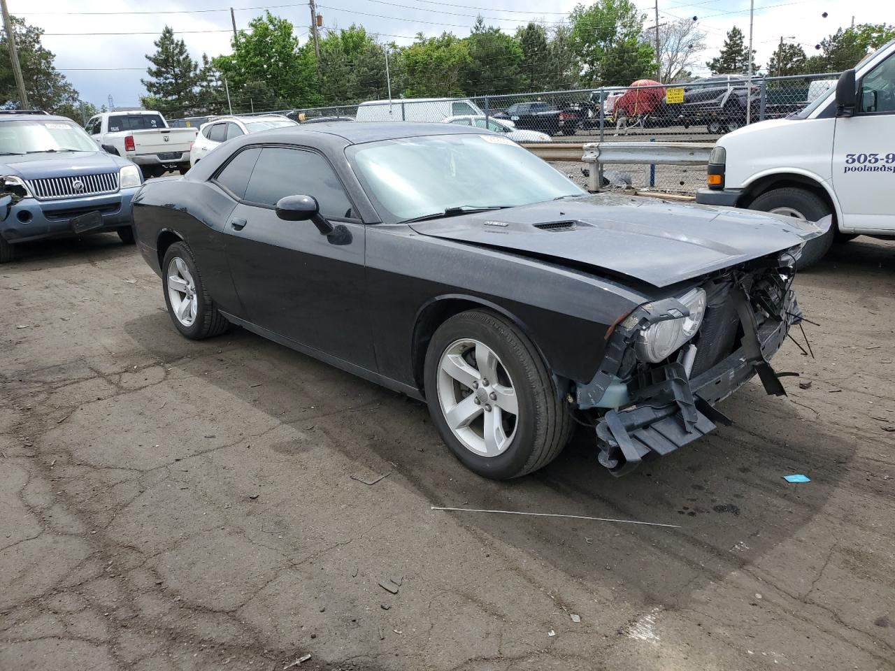 VIN 2C3CDYBTXEH185706 2014 DODGE CHALLENGER no.4